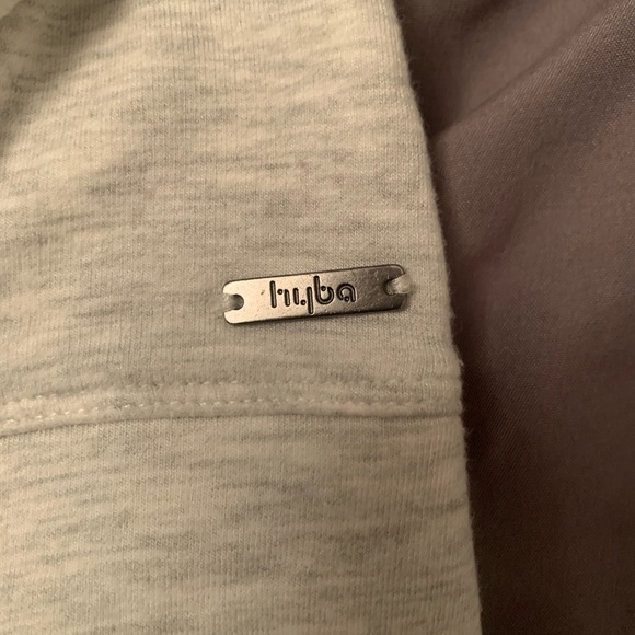 HYBA turtle neck sweater - Picture 3 of 3